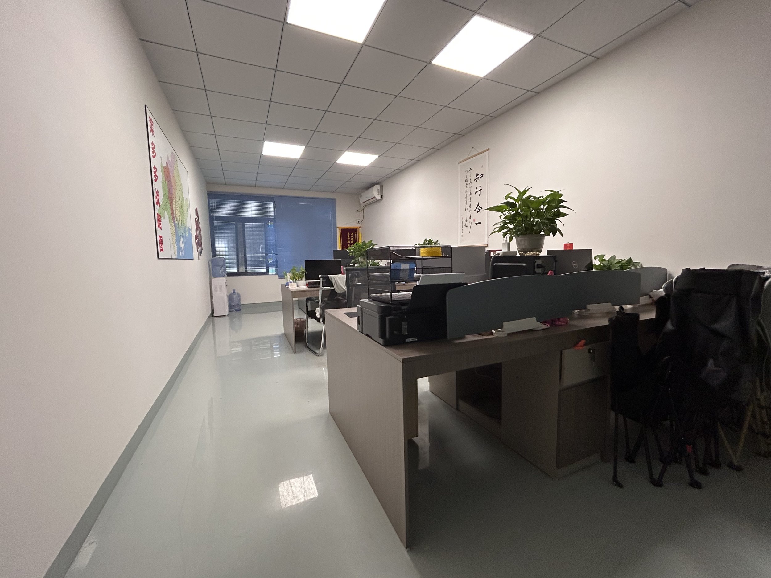 菜多多办公室实拍图 (6)